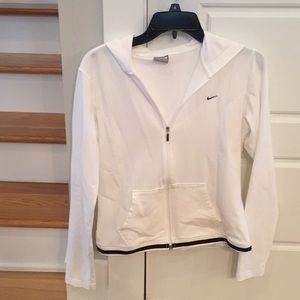 Nike zipup hooded light wt  jacket sz L runs small